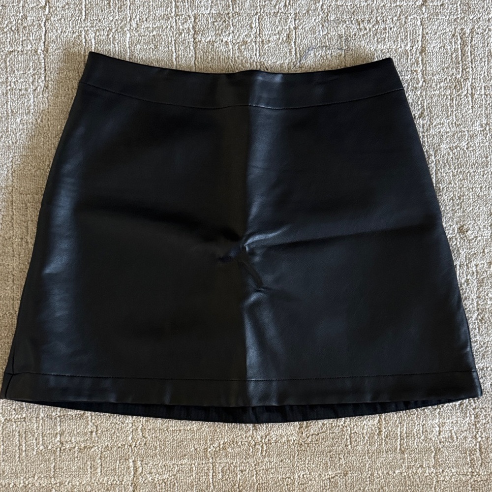 GAP Vegan Leather Black Mini Skirt